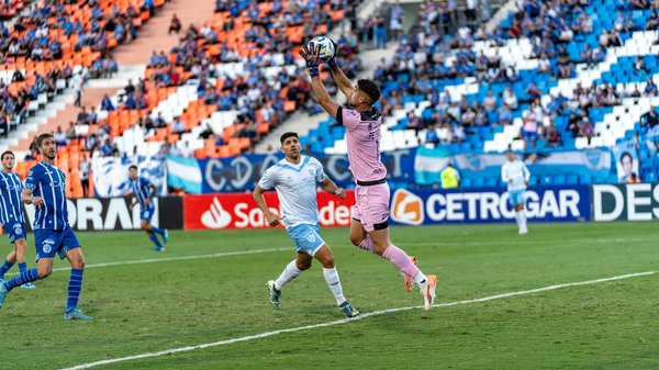 Quelles stratégies nutritionnelles spécifiques sont recommandées pour les athlètes pratiquant le Pankration?